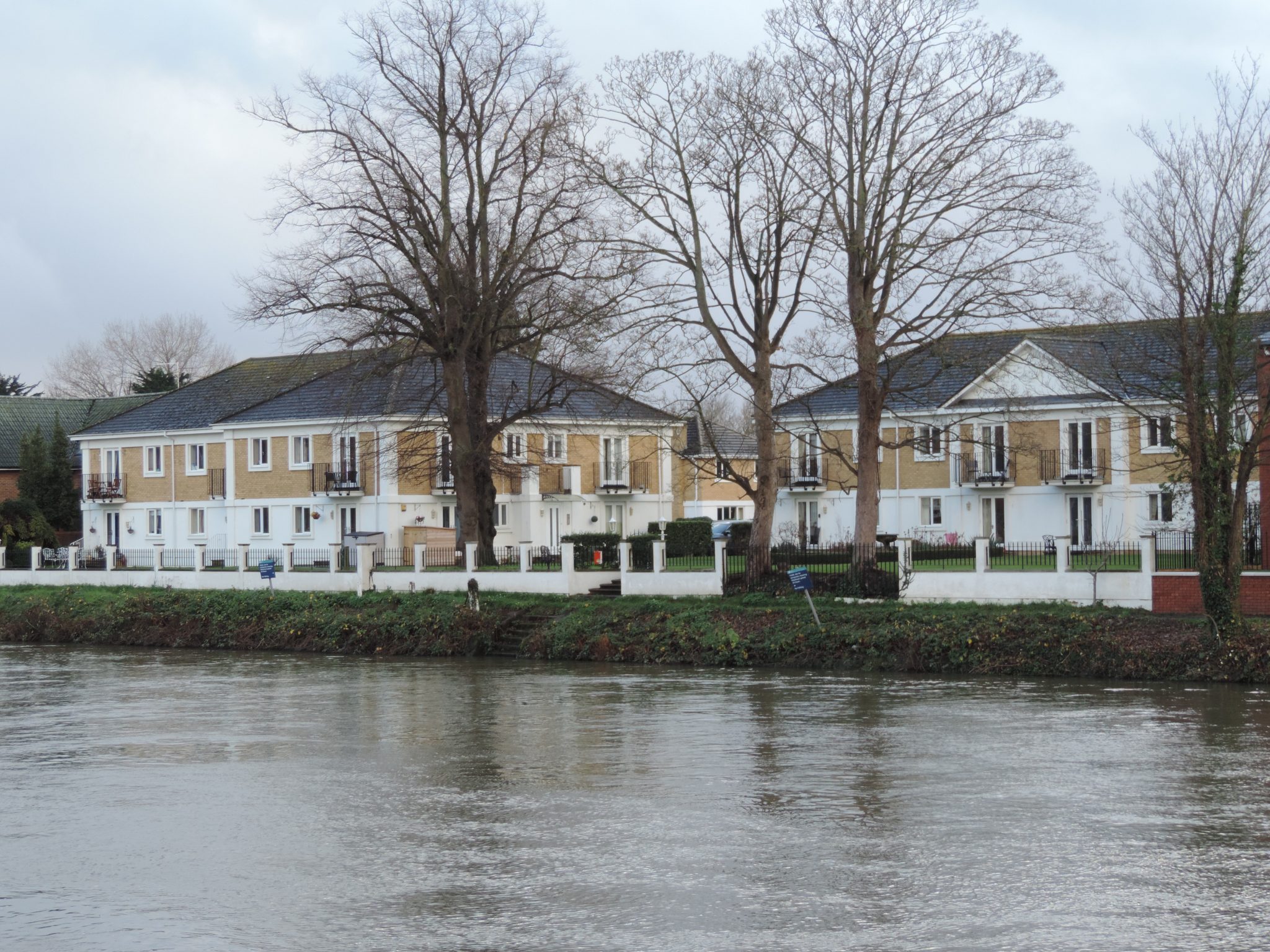 Waterside Place (Staines) Residents – Riverside Residents Staines